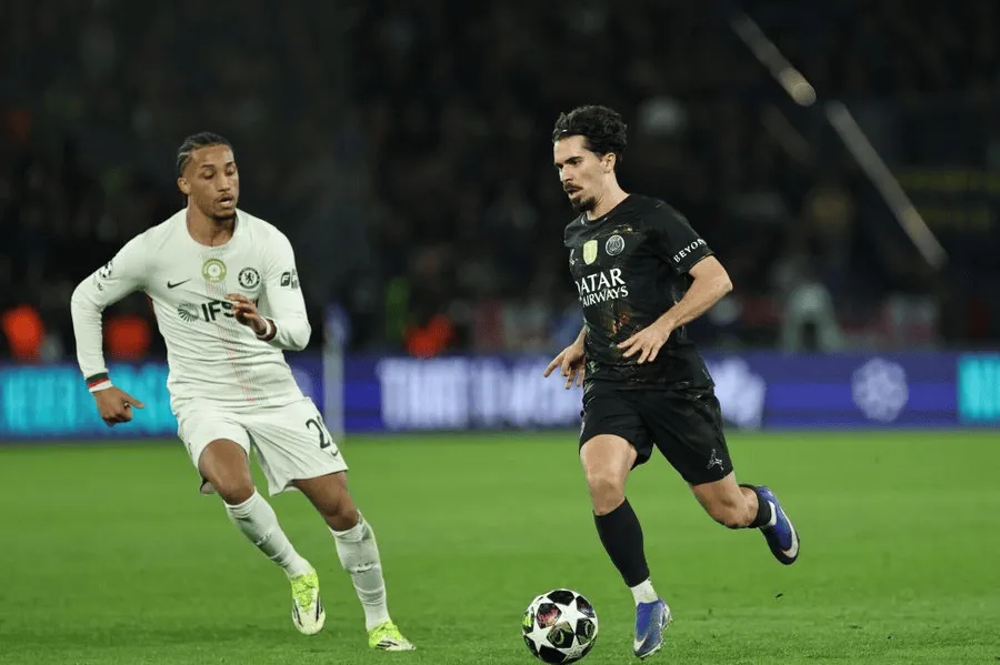 自2020年8月以来，切尔西首次在欧冠单场比赛丢掉4球以上